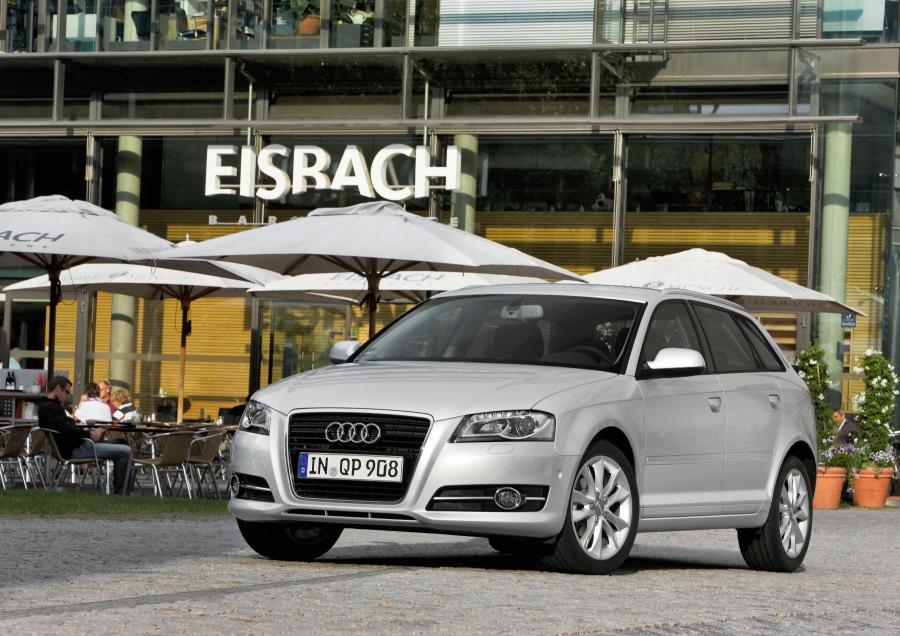 Audi A3 Sportback TFSI (8PA) 2010 года  (WW) (фото 3 из 24)